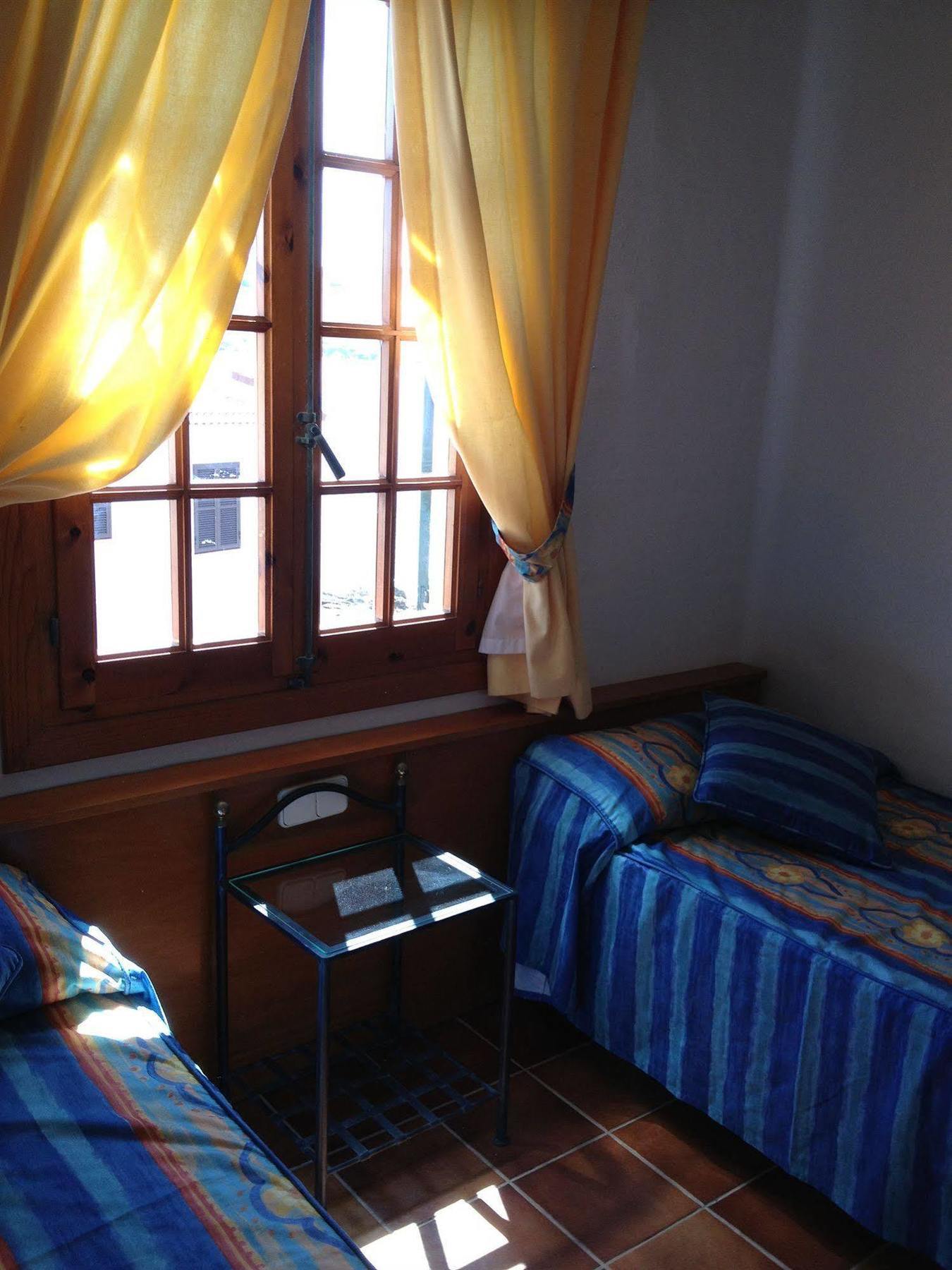 Apartamentos El Bergantin Menorca Club (Adults Only) Es Mercadal Extérieur photo